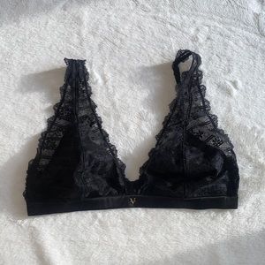 Black Victoria’s Secret Bralette S-DD